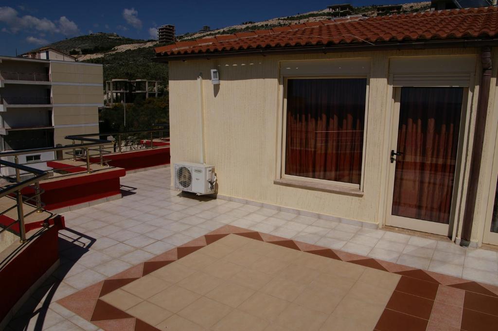 Apartments Globus Sarande Ruang foto